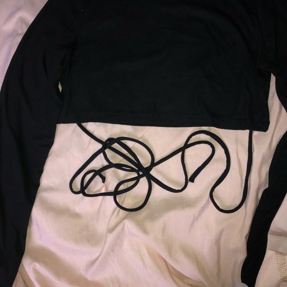 Cross cross black crop top - Picture 5 of 8